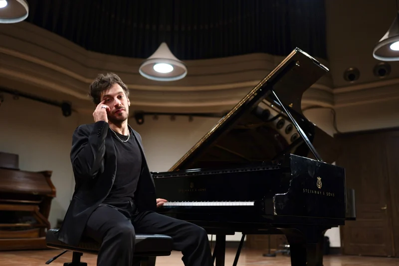 Claudio Vignali — pianoforte — Photo: Simone Casadio Pirazzoli
